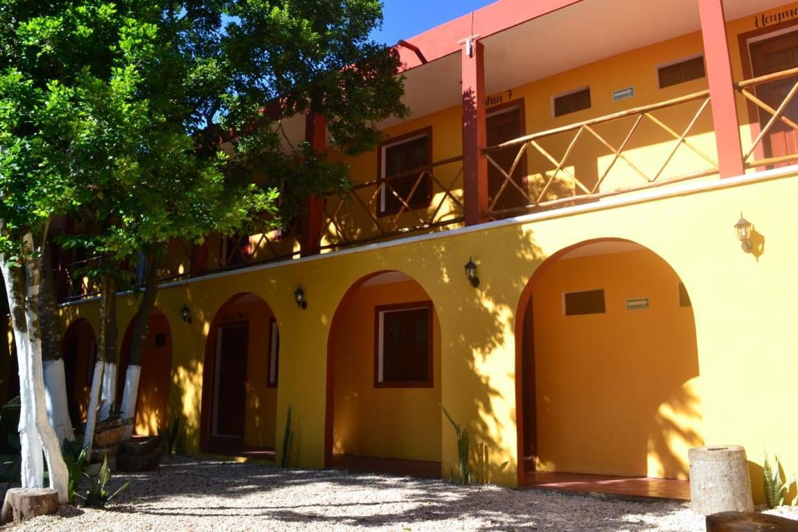 Hotel Don Jacinto Valladolid  Extérieur photo
